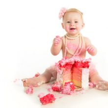 Celebrate with a Cake Smash Photo Shoot!